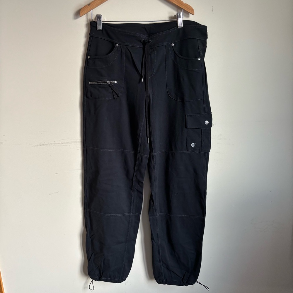 Athleta Women’s black Bettona jogger Pants